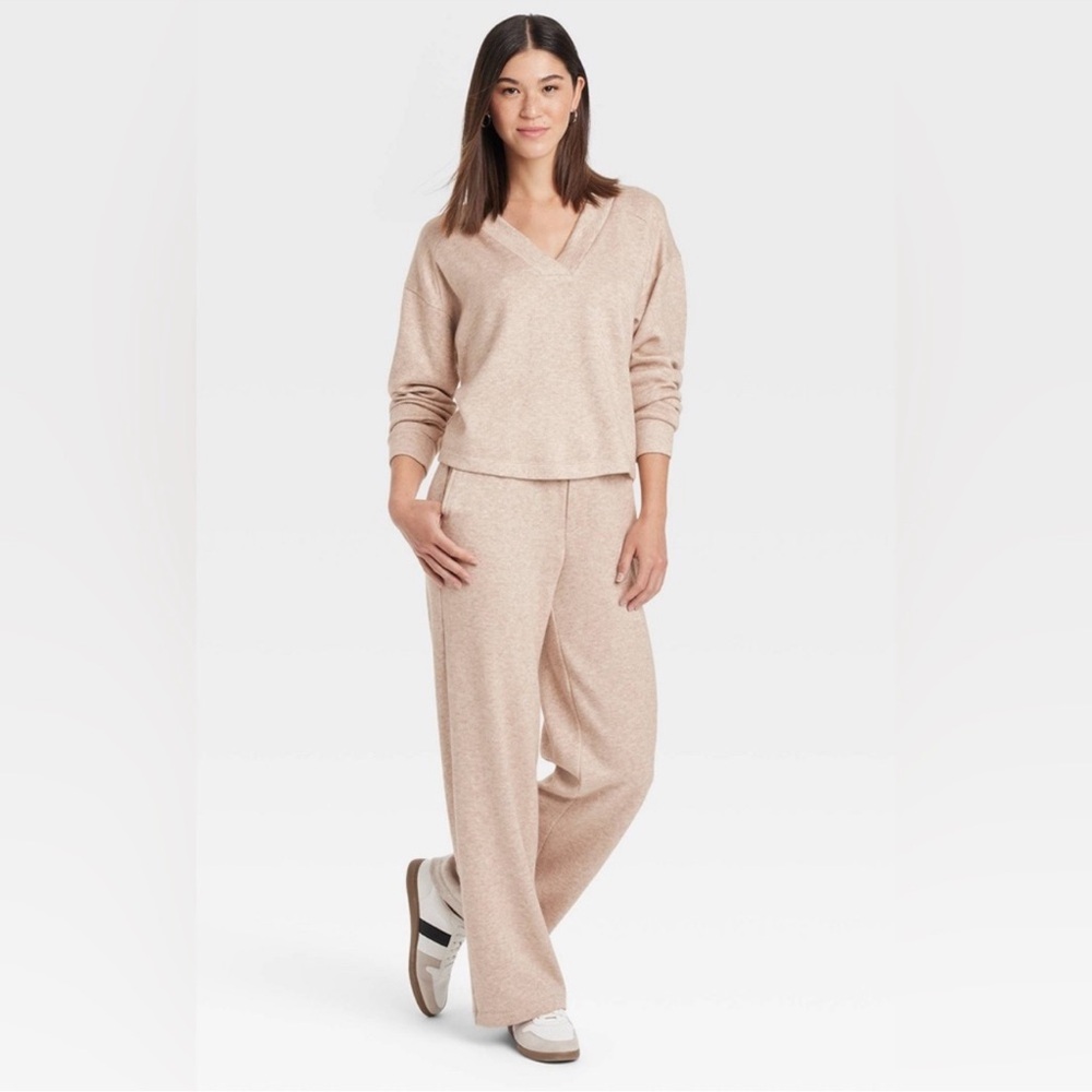 Universal Thread Leisure Studio Women's V-Neck Knit Sweatshirt -Size M - Oatmeal - Picture 3 of 3